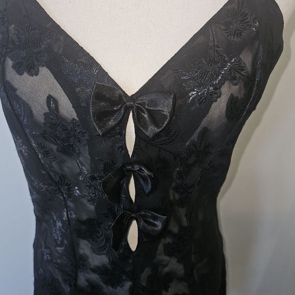 JOLYNN Vintage Low Black Slip Lingerie With Bow Detail Medium - Picture 2 of 6
